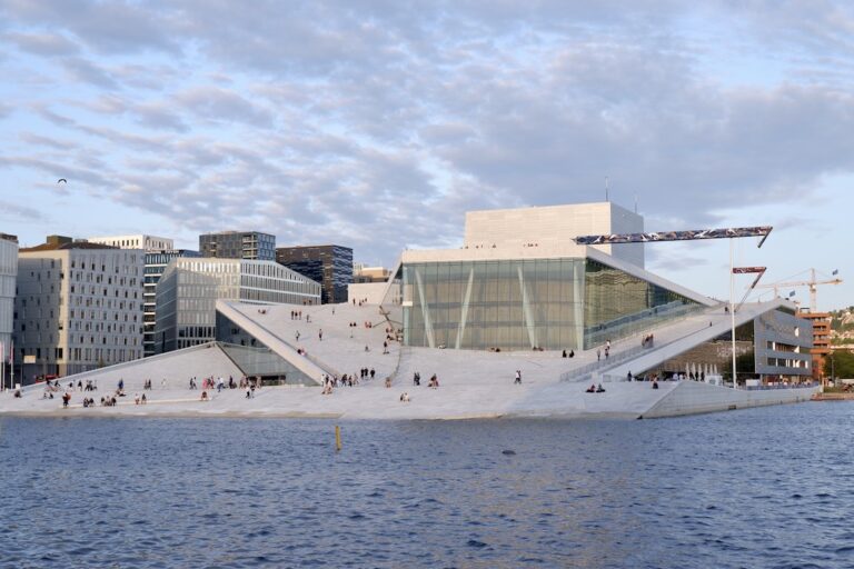Hop-on Hop-off Bus Oslo : billets et circuits touristiques